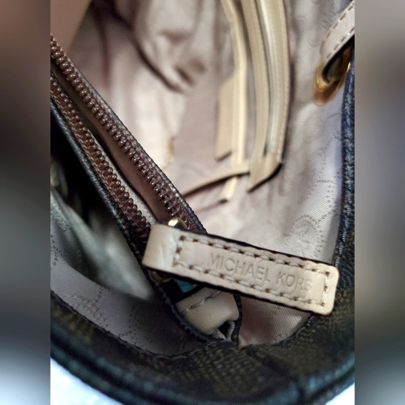 NWOT MICHAEL KORS Brown Jet Set Bag Style  #30S11TTT4B - Picture 2 of 15